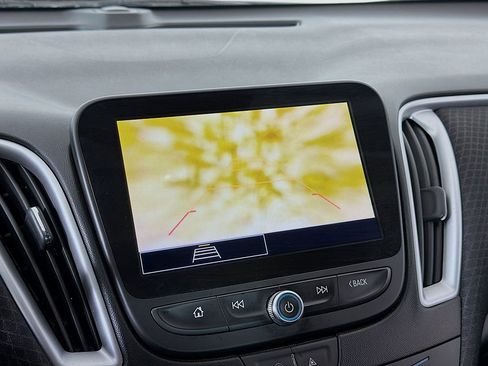 Used 2023 Chevrolet Malibu LT image 31