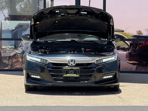 Used 2018 Honda Accord Touring image 21
