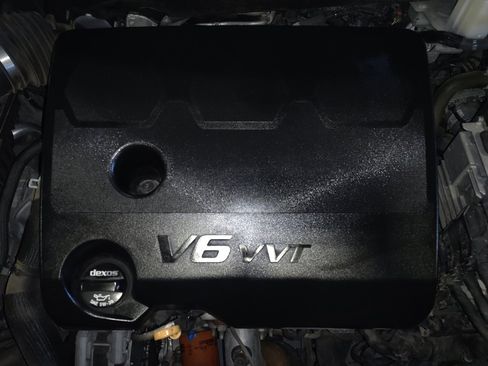 Used 2021 Chevrolet Traverse LT image 30