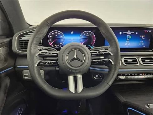 Certified 2025 Mercedes-Benz GLS 450 4MATIC image 49