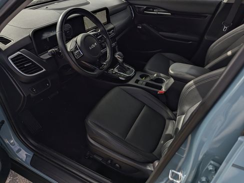 Certified 2024 Kia Seltos SX image 9