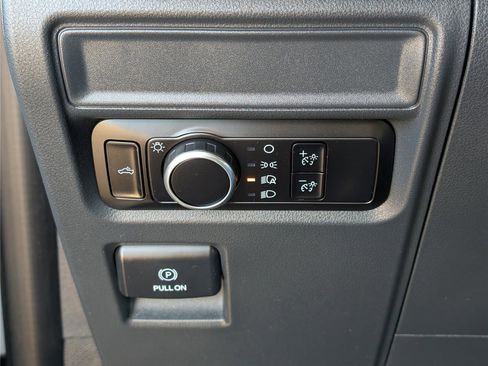 Used 2024 Ford F150 XL image 19