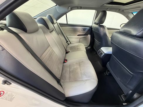 Used 2017 Toyota Camry XSE w/ Moonroof Package FWD image 37