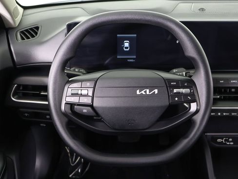Used 2025 Kia K4 FWD image 36