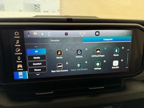 Used 2025 Jeep Gladiator Sport AWD/4WD image 49