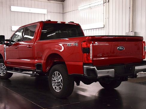 Used 2024 Ford F350 Lariat image 5