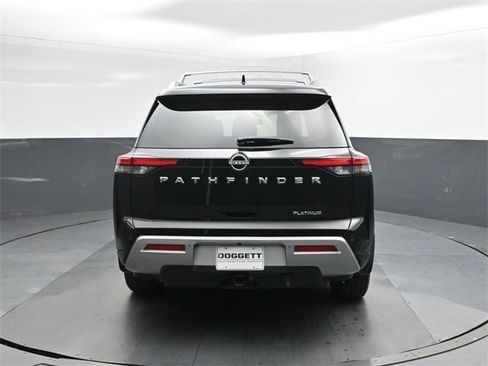 Used 2022 Nissan Pathfinder Platinum w/ Cargo Package image 8