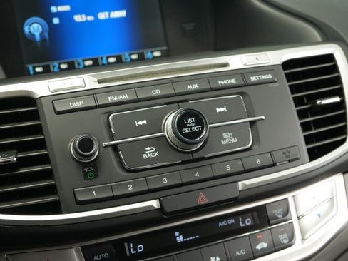 Used 2015 Honda Accord LX image 41