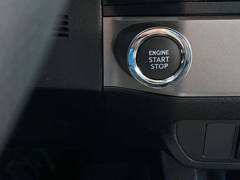 Used 2023 Toyota Tacoma SR5 RWD image 17
