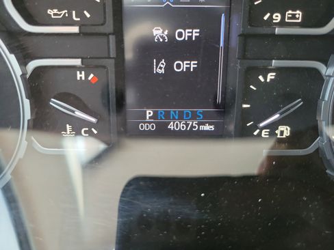 Used 2021 Toyota Tundra SR5 w/ SR5 Upgrade Package image 25