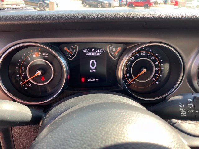 Used 2023 Jeep Wrangler Unlimited Sport AWD/4WD image 18