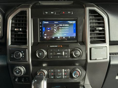 Used 2020 Ford F150 XLT w/ Equipment Group 302A Luxury AWD/4WD image 50