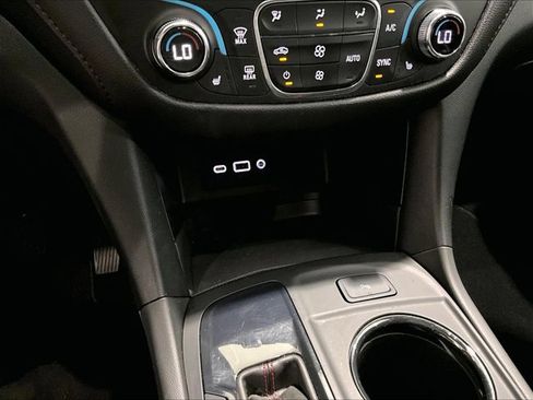 Used 2023 Chevrolet Equinox RS FWD image 26