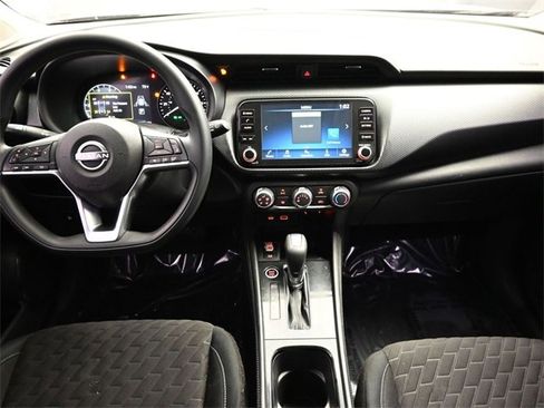 Used 2023 Nissan Kicks SV image 16