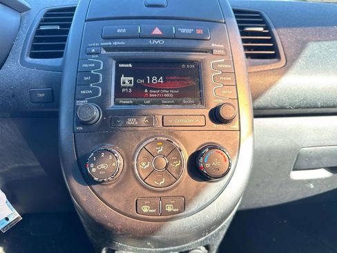 Used 2012 Kia Soul + w/ Audio Pkg FWD image 10