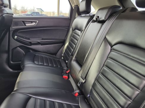 Used 2024 Ford Edge SEL w/ Convenience Package image 12