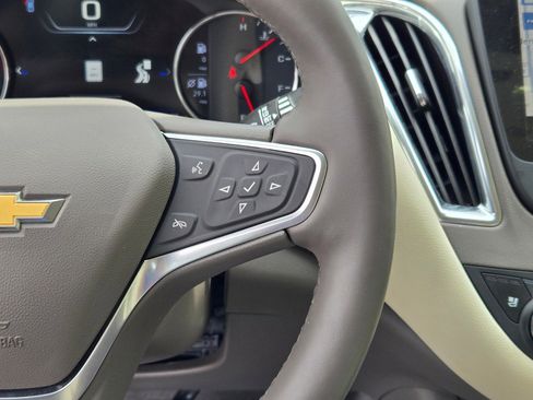 Used 2024 Chevrolet Malibu LT image 29