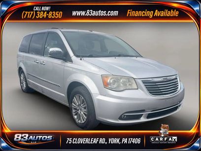 Used 2011 Chrysler Town & Country Limited w/ Trailer Tow Group
