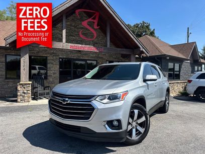 Used 2021 Chevrolet Traverse LT w/ LT Premium Package