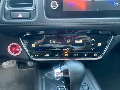 Used 2022 Honda HR-V EX image 19