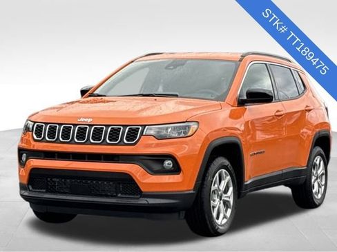 New 2026 Jeep Compass Latitude image 4