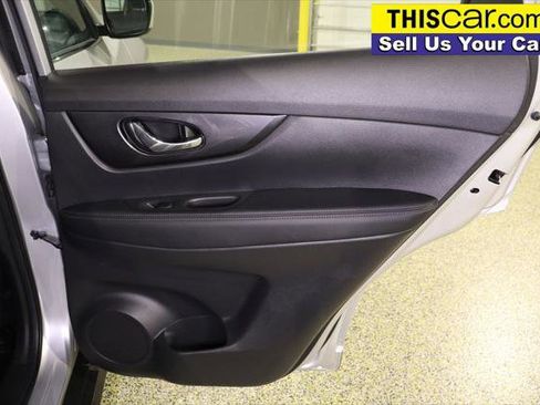 Used 2018 Nissan Rogue S image 27