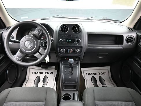 Used 2016 Jeep Patriot Sport w/ Power Value Group AWD/4WD image 25
