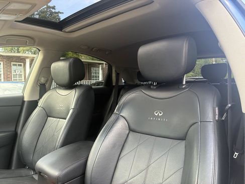 Used 2013 INFINITI FX37 AWD w/ Premium Pkg image 15