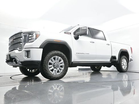 Used 2022 GMC Sierra 2500 Denali w/ Denali Ultimate Package AWD/4WD image 48