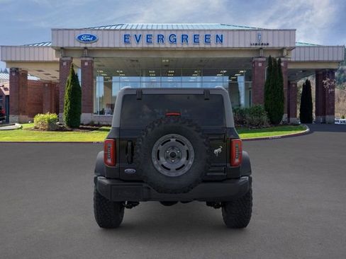 New 2025 Ford Bronco Outer Banks w/ Sasquatch Package image 5