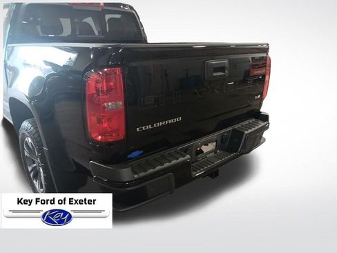 Used 2022 Chevrolet Colorado Z71 AWD/4WD image 10
