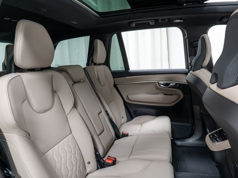 New 2026 Volvo XC90 B5 Plus w/ Protection Package image 24