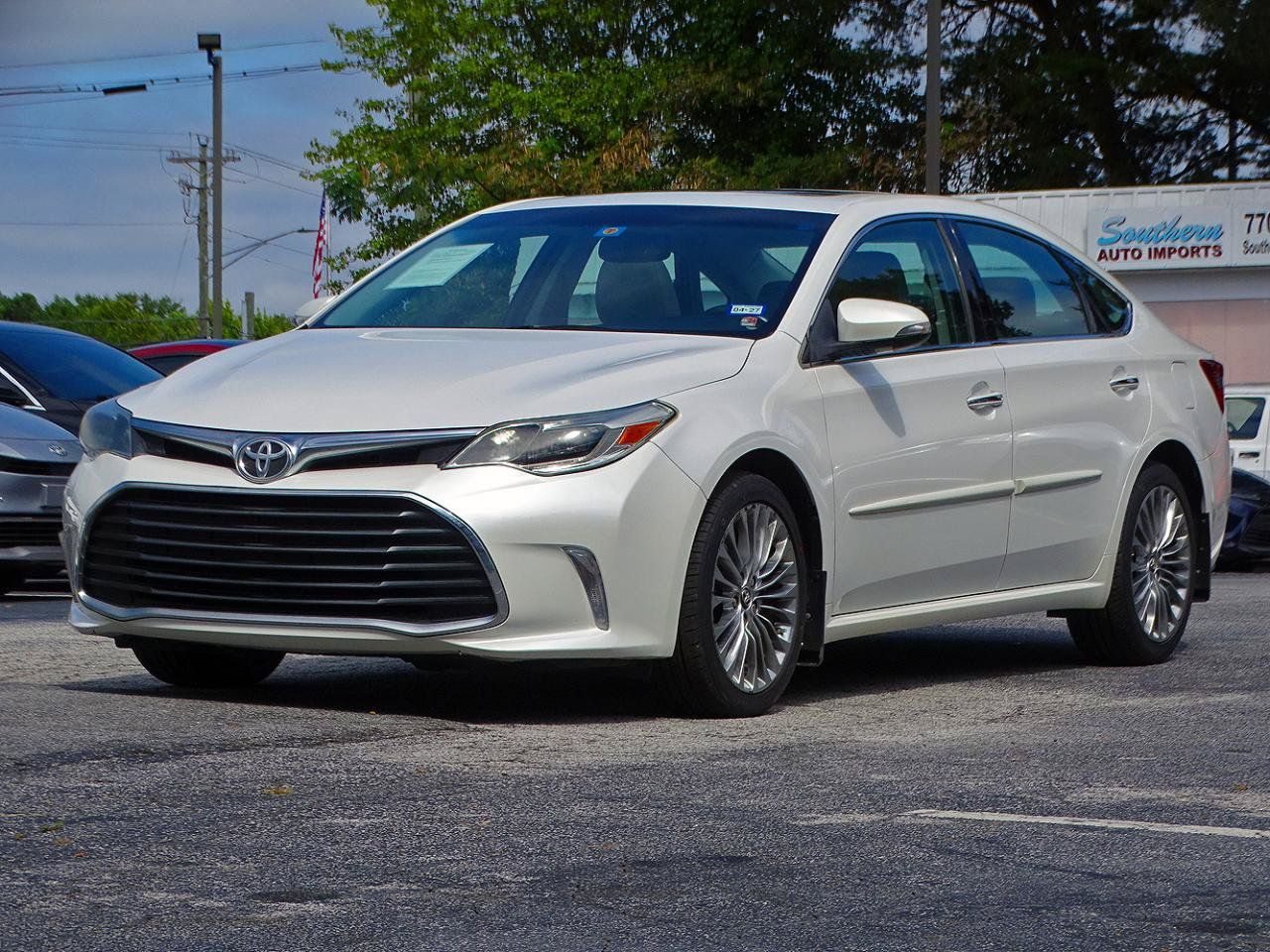 Used 2016 Toyota Avalon Limited w/ Protection Package FWD image 5