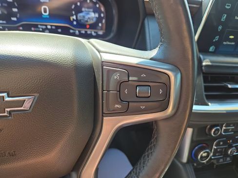 Used 2022 Chevrolet Suburban Z71 w/ Off-Road Capability Package AWD/4WD image 20