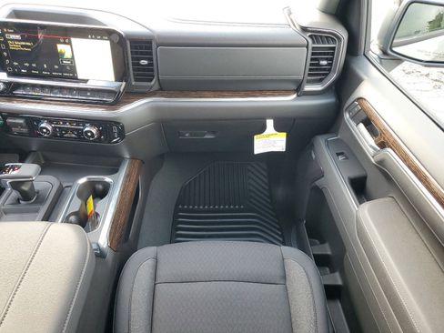 New 2025 GMC Sierra 1500 Elevation w/ Preferred Package image 20