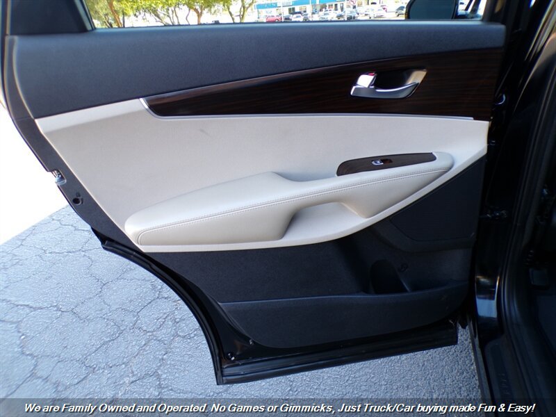 Used 2020 Kia Sorento EX FWD image 18