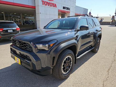 New 2026 Toyota 4Runner TRD Off-Road Premium image 2
