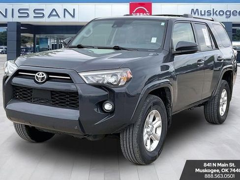 Used 2024 Toyota 4Runner SR5 AWD/4WD image 3