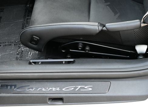 Used 2024 Porsche 911 Carrera GTS RWD image 18