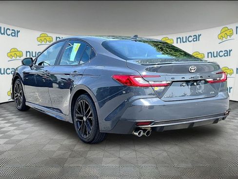 Used 2025 Toyota Camry SE FWD image 4