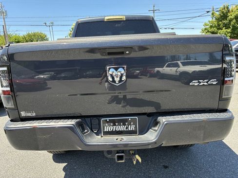 Used 2018 RAM 1500 Express w/ Express Value Package AWD/4WD image 5