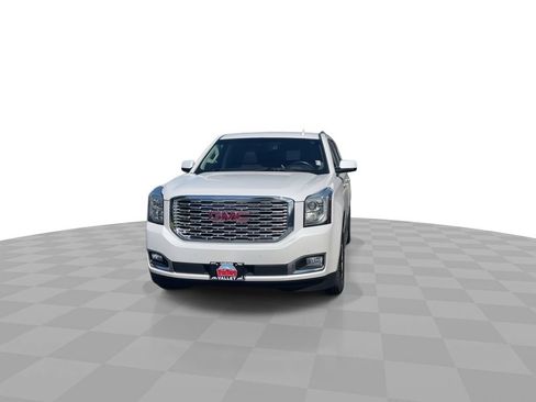 Used 2018 GMC Yukon XL Denali w/ Open Road Package AWD/4WD image 3
