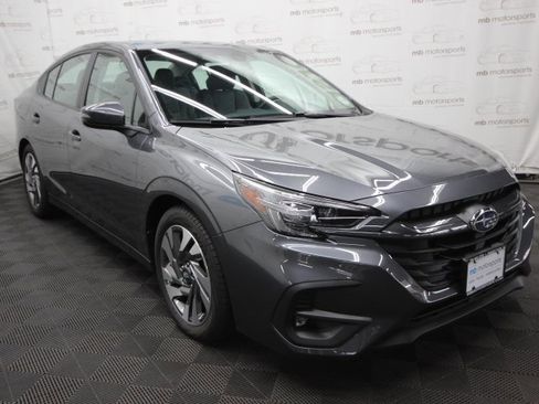 Used 2025 Subaru Legacy Limited image 12