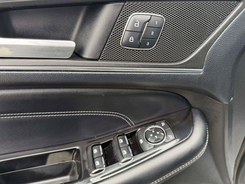 Used 2016 Ford Edge Titanium w/ Equipment Group 302A image 14