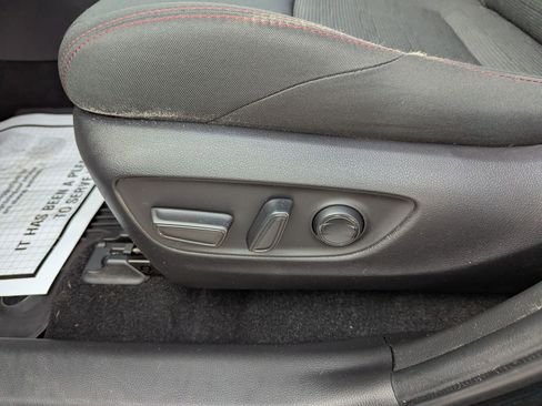 Used 2023 Toyota RAV4 SE image 11