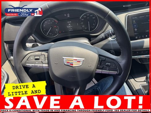 Used 2023 Cadillac XT4 Luxury image 16