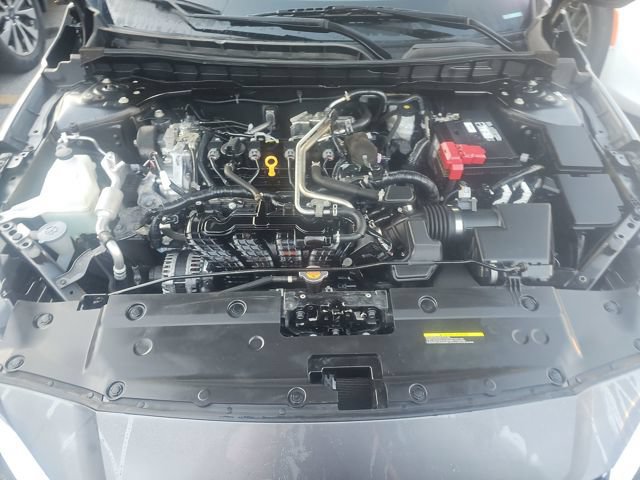Used 2024 Nissan Altima 2.5 S FWD image 7