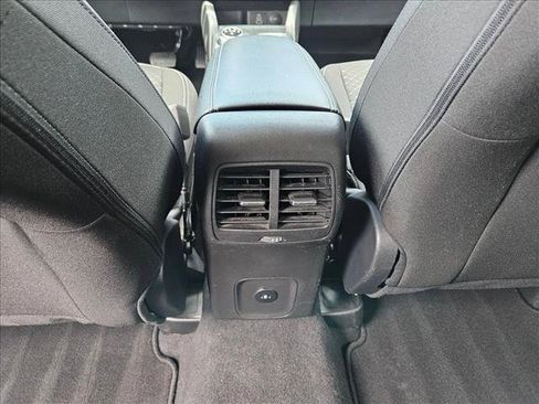Used 2024 Ford Escape Active AWD/4WD image 17