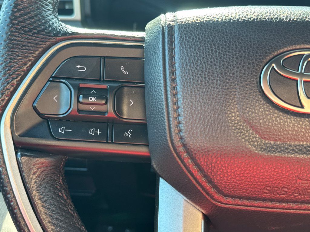 Used 2024 Toyota Tacoma SR5 AWD/4WD image 21