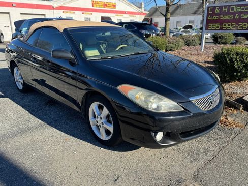 Used 2006 Toyota Solara SE image 2